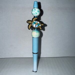 Handmade Beaded Pen- Light Blue Sea Turtle with silicone beads